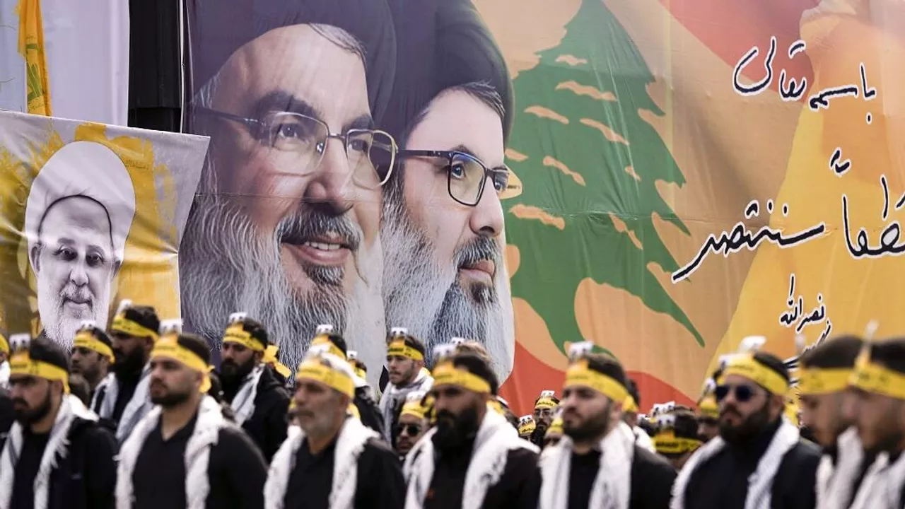 حزب الله لـ”سبوتنيك”: العقوبات الأميركية بلا قيمة ولن نسلم سلاحنا دون ضمانات ..