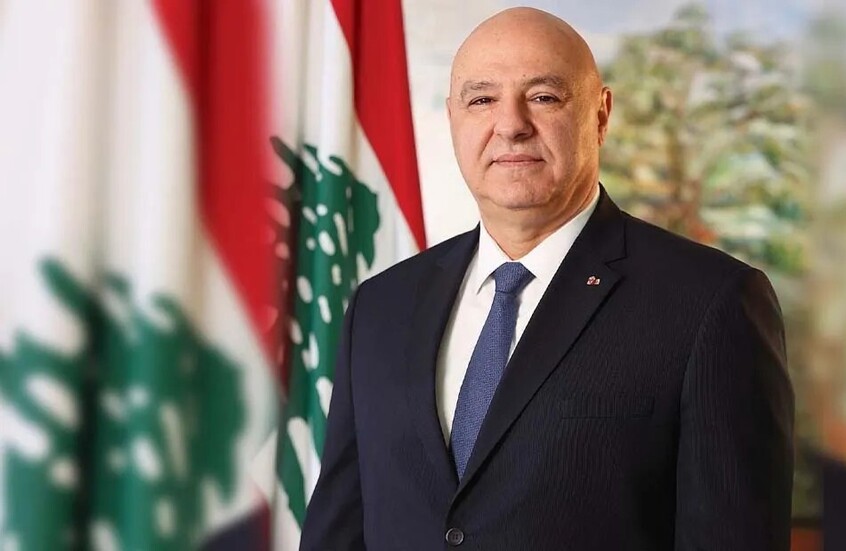 الرئيس اللبناني: خيار واحد أمام حزب الله ومن حقه المشاركة السياسية لكن السلاح حصرا بيد الدولة
