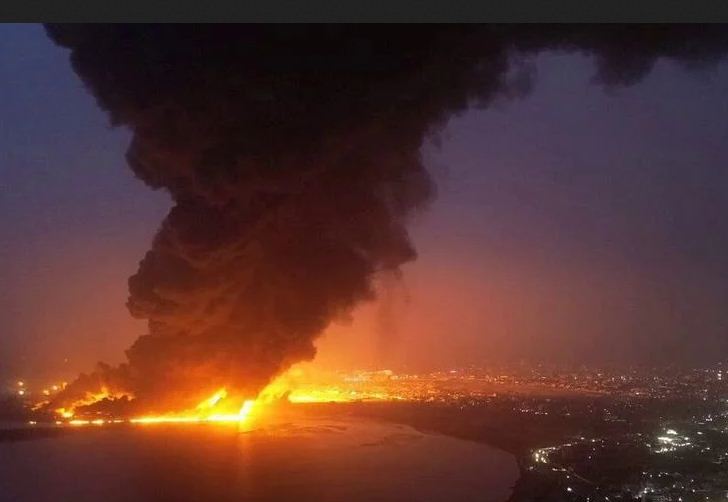مع وصول اخر قاذفاتها الاستراتيجية .. أمريكا تعترف بإسقاط اقوى قنبلة غير نووية باليمن
